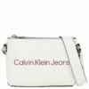 Calvin Klein Jeans Umhängetasche Sculpted Camara Pouch Ivory -Aufbewahrungstasche Geschäft 0 0164bef4df9cdc8 1280x1280