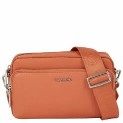 Calvin Klein Umhängetasche CK Must Camera Bag W/PCKT LG Autumn Leaf