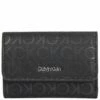 Calvin Klein Querbörse Damen CK MUST SMALL TRIFOLD Black Epi Mono -Aufbewahrungstasche Geschäft 0 0165a85e19cc382 1280x1280