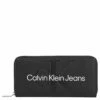Calvin Klein Jeans Langbörse Damen Sculpted MED Zip Around Pipping Black 1 Calvin Klein Jeans Langbörse Damen Sculpted MED Zip Around Pipping Black -Aufbewahrungstasche Geschäft 0 01 neu 3642b9c5a22fb1 1280x1280