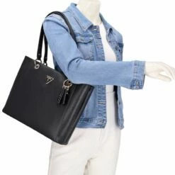 Guess Shopper Noelle Noel Tote Black -Aufbewahrungstasche Geschäft 0 0264ee75dd55f17 1280x1280