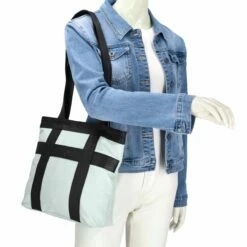 Voi Umhängetasche Elina Schwarz/platin -Aufbewahrungstasche Geschäft 0 02654eb6e329b9e 1280x1280