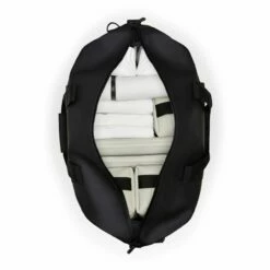 RAINS Reisetasche Hilo Weekend Bag 37l Black 9 RAINS Reisetasche Hilo Weekend Bag 37l Black -Aufbewahrungstasche Geschäft 0 036532fc223f7bb 1280x1280