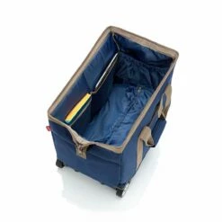 Reisenthel Reisetasche Mit Rollen Allrounder Trolley 30l Dark Blue 10 Reisenthel Reisetasche Mit Rollen Allrounder Trolley 30l Dark Blue -Aufbewahrungstasche Geschäft 0 046278c69411ab9 1280x1280