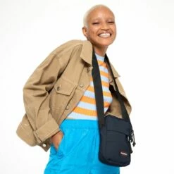 Eastpak Umhängetasche Authentic The One Marine 9 Eastpak Umhängetasche Authentic The One Marine -Aufbewahrungstasche Geschäft 0 04635b00f3afcd8 1280x1280