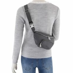 Bogner Bauchtasche Verbier Play Janica Hipbag SHZ Darkblue -Aufbewahrungstasche Geschäft 0 04642792d524832 1280x1280