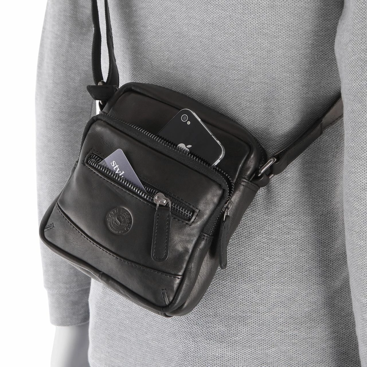 Sattlers & Co. Umhängetasche The Barn Mulin Crossbag Tan 6 Sattlers & Co. Umhängetasche The Barn Mulin Crossbag Tan – Bild 4