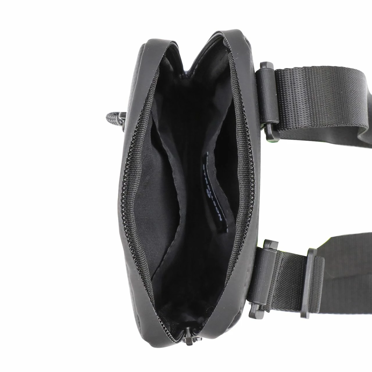 Strellson Umhängetasche Stockwell 2.0 Hipbag LHZ Black 6 Strellson Umhängetasche Stockwell 2.0 Hipbag LHZ Black – Bild 4