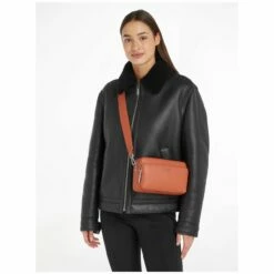 Calvin Klein Umhängetasche CK Must Camera Bag W/PCKT LG Autumn Leaf -Aufbewahrungstasche Geschäft 0 0465023470ec265 1280x1280