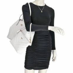 Guess Shopper Vikky Tote White -Aufbewahrungstasche Geschäft 0 046578e6f9b0aa8 1280x1280