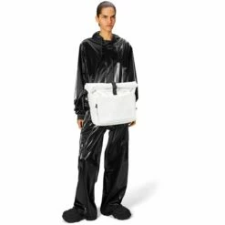 RAINS Umhängetasche Rolltop Commuter Bag Powder -Aufbewahrungstasche Geschäft 0 0465cbf6f1093bc 1280x1280