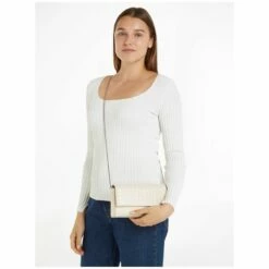 Calvin Klein Umhängetasche Calvin Mini Quilt Mini Crossbody Dark Ecru 9 Calvin Klein Umhängetasche Calvin Mini Quilt Mini Crossbody Dark Ecru -Aufbewahrungstasche Geschäft 0 0465ce97acd799c 1280x1280