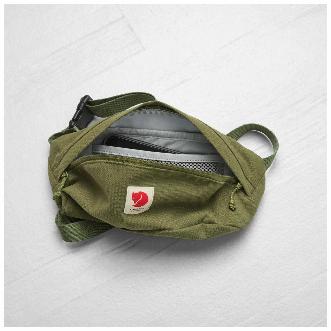 FJÄLLRÄVEN Fjällräven Bauchtasche Ulvö Hip Pack M Green 6 FJÄLLRÄVEN Fjällräven Bauchtasche Ulvö Hip Pack M Green – Bild 4
