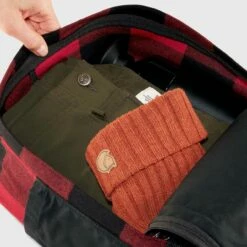 FJÄLLRÄVEN Fjällräven Rucksack Kanken Re-Wool 16l Red-black 13 FJÄLLRÄVEN Fjällräven Rucksack Kanken Re-Wool 16l Red-black -Aufbewahrungstasche Geschäft 0 05642e23bf4434c 1280x1280