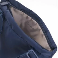 Hedgren Umhängetasche Leonce RFID Dress Blue -Aufbewahrungstasche Geschäft 0 05642e5d841605d 1280x1280