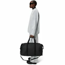 RAINS Reisetasche Hilo Weekend Bag 37l Black 11 RAINS Reisetasche Hilo Weekend Bag 37l Black -Aufbewahrungstasche Geschäft 0 056532fc274687d 1280x1280