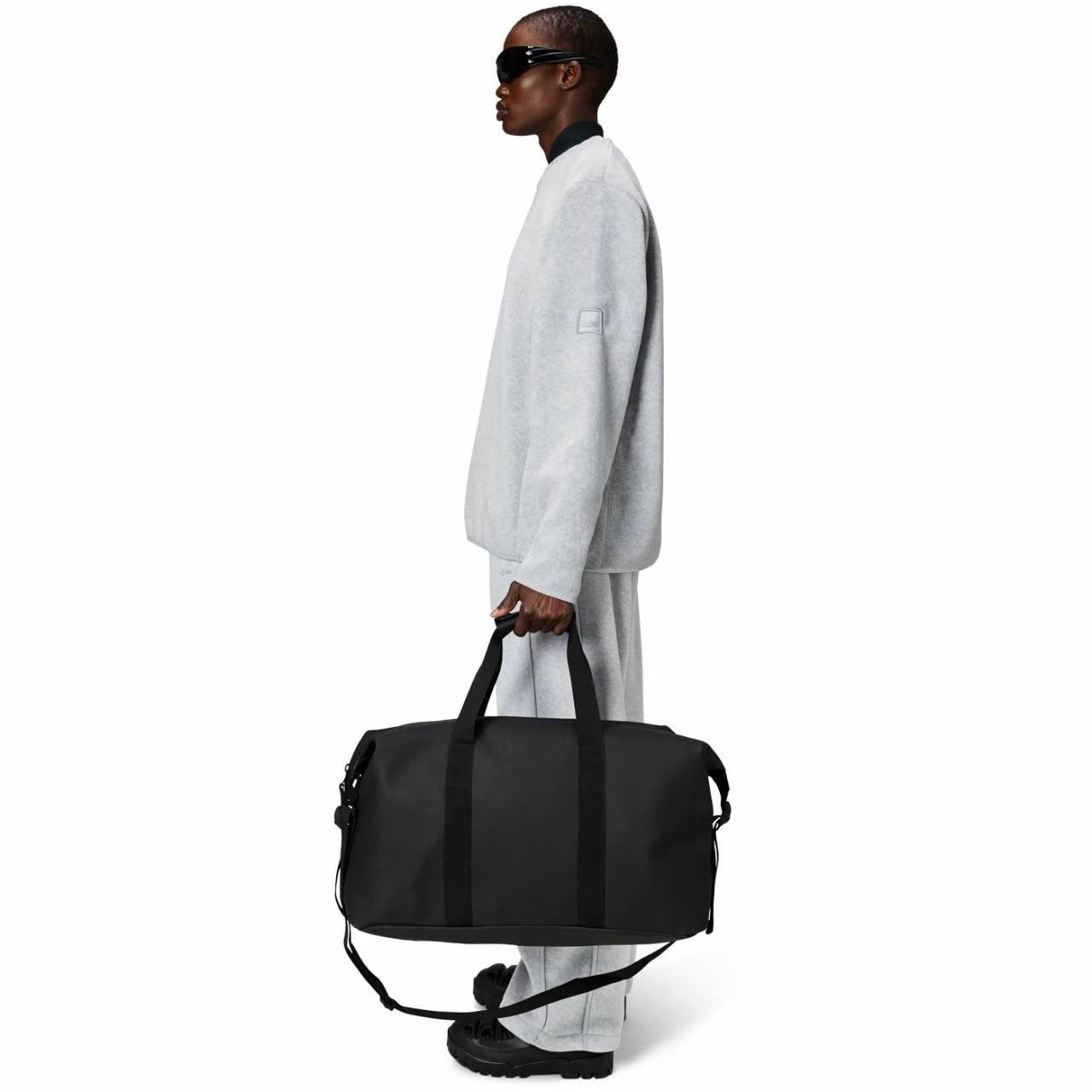 RAINS Reisetasche Hilo Weekend Bag 37l Black 7 RAINS Reisetasche Hilo Weekend Bag 37l Black – Bild 5