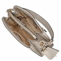 Guess Beuteltasche Jena Girlfriend Shoulder Bag Taupe Logo -Aufbewahrungstasche Geschäft 0 0565f0df02eb05b 1280x1280