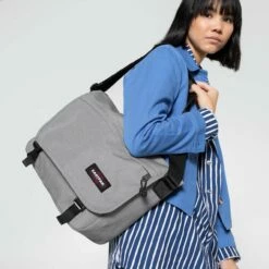 Eastpak Messenger Bag Delegate + Sunday Grey -Aufbewahrungstasche Geschäft 0 06642cd678bb835 1280x1280
