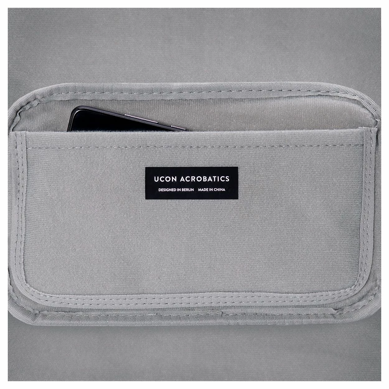 UCON ACROBATICS Bauchtasche Jona Bag Hibiscus 8 UCON ACROBATICS Bauchtasche Jona Bag Hibiscus – Bild 6