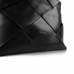 Inyati Beuteltasche Avly Black Gold -Aufbewahrungstasche Geschäft 0 07642e2cd6110ec 1280x1280