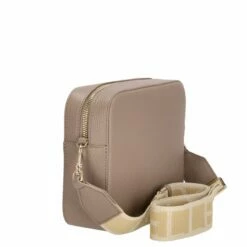 Coccinelle Umhängetasche Tebe Warm Taupe -Aufbewahrungstasche Geschäft 0 076514a66a73ea3 1280x1280