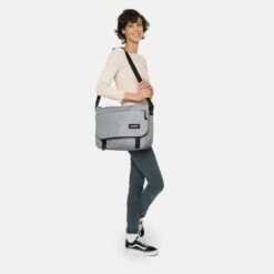 Eastpak Messenger Bag Delegate + Sunday Grey -Aufbewahrungstasche Geschäft 0 08642cd67dcf4bf 1280x1280