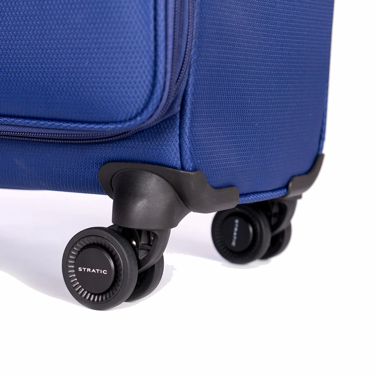 STRATIC Reisetrolley Stratic Light + M 68cm Dark Blue 12 STRATIC Reisetrolley Stratic Light + M 68cm Dark Blue – Bild 10