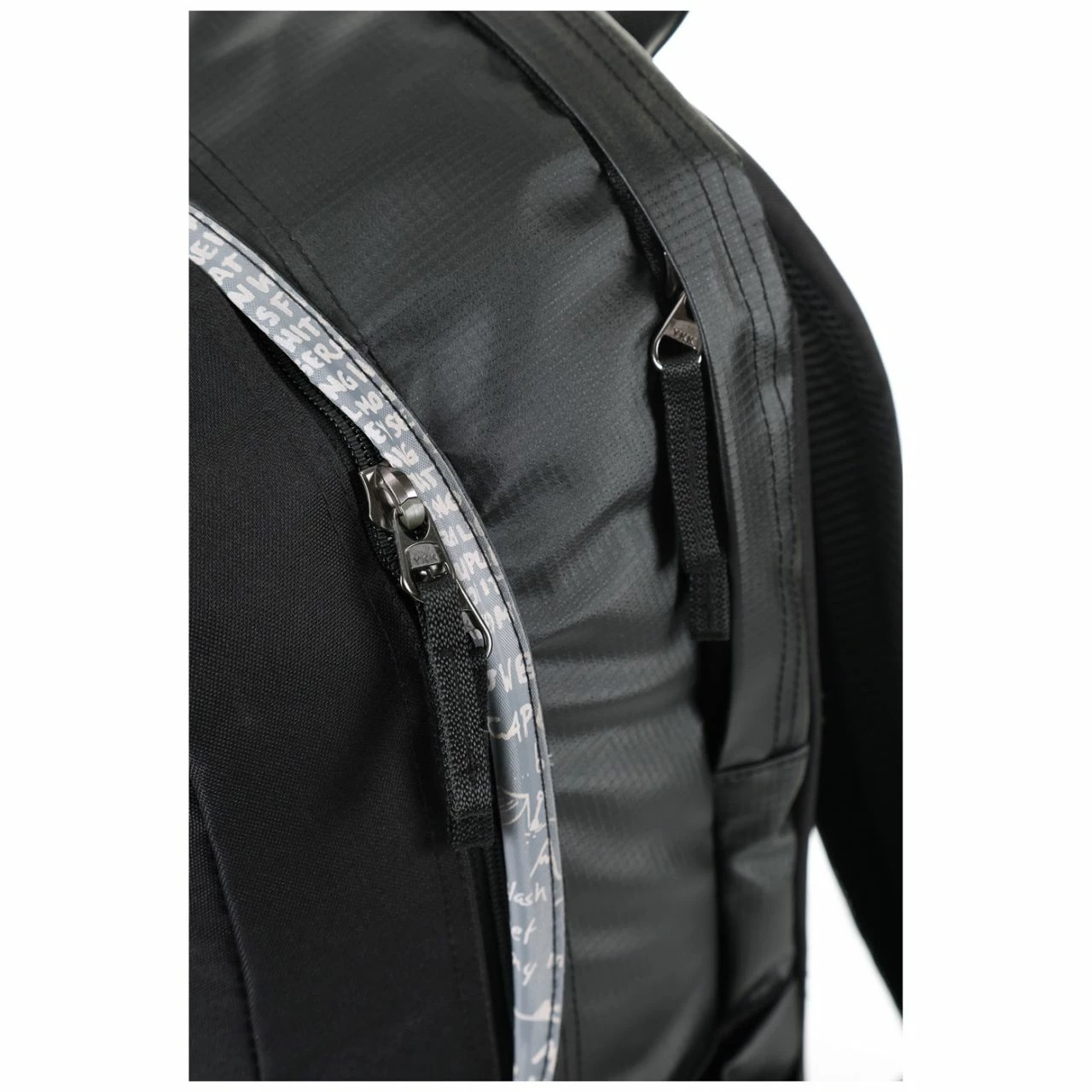 Nitro Rucksack Urban Plus Pack 21l Tough Black 1966 13 Nitro Rucksack Urban Plus Pack 21l Tough Black 1966 – Bild 11