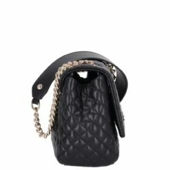 Guess Umhängetasche Rianee Quilt Convertible XBody Flap Black -Aufbewahrungstasche Geschäft 0 1265bd74218ffc9 1280x1280