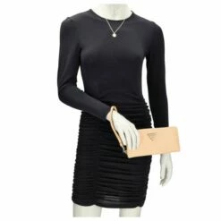 Guess Langbörse Damen Laurel SLG Large Zip Around Apricot Cream -Aufbewahrungstasche Geschäft 0 02648796033d34f 1280x1280